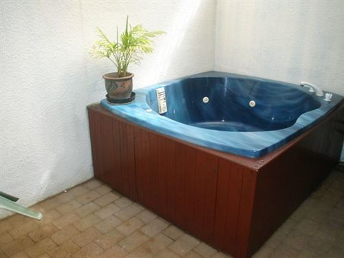 Baden Lodge Motel - Private Spa Bath Rotorua Exterior foto